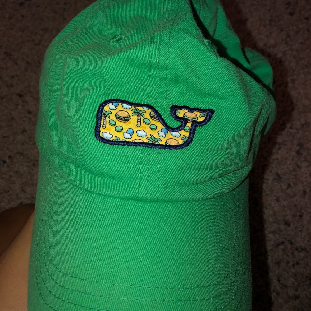 Vineyard vines “cheeseburger in paradise” hat